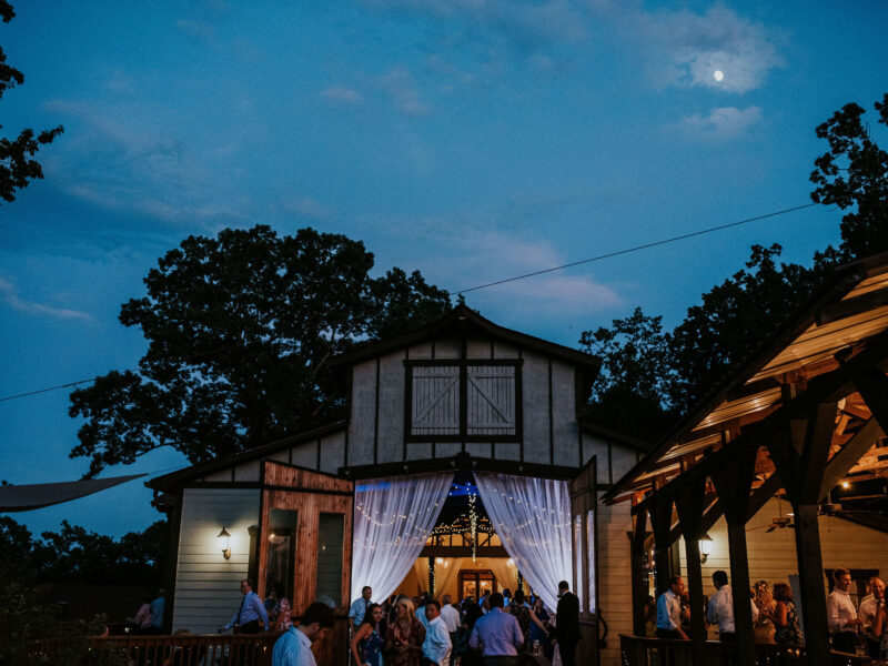 Outside view of the uplights at White Oaks Barn in Dahlonega, GA